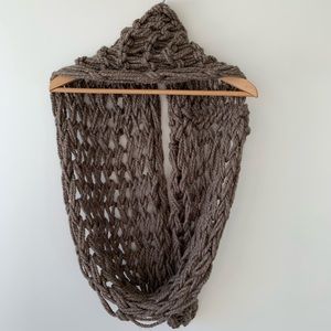 NEW Scarf/shawl - one size